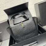 saint laurent bea in grained leather black 50cm 2hfln.jpg