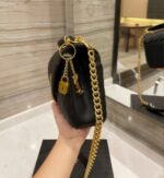 saint laurent college medium chain in quilted leather black gold 600279brm071000 vim9u.jpeg
