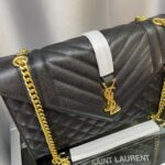 saint laurent envelope chain bag in mix matelasse grain de poudre embossed leather 31cm oqtrq.jpg