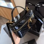 saint laurent gany vanity bag in patent leather black 19cm jcyna.jpg