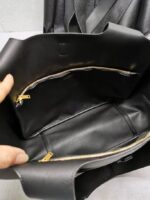 saint laurent le 5 7 bea in grained leather black 50cm 763435aaduu1000 3vdvc.jpg