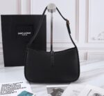 saint laurent le 5 7 hobo bag in smooth leather black gold 23cm 6572282r20w1000 m4o0r.jpg