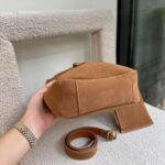 saint laurent le 5 7 supple in suede golden brown 24cm ah9wl.jpg