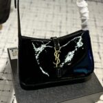 saint laurent le 5 a 7 patent hobo bag in shiny leather black 25cm trutz.jpg
