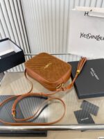 saint laurent lou camera bag in quilted suede and smooth leather 23cm 7152321s7r77761 3qsyb.jpg