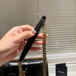 saint laurent sunset medium in crocodile embossed leather black 22cm 442906dnd0j1000 gkyfa.jpg