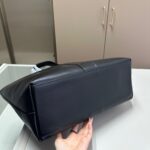saint laurent y tote in leather black 36cm 817602aaeb31000 hdfow.jpg