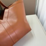 saint laurent y tote in leather brick 36cm 817602aaec36359 eadhm.jpg
