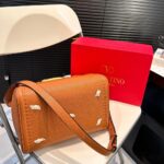 valentino garavani alltime handbag in almond 26cm 5w2b0q18imz zg1 pxokp.jpg