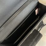 valentino garavani loc shoulder bag in black 27cm 5w2b0k30szg 0no ubmlg.jpg