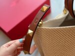 valentino garavani medium straw summer tote beige 38cm 2w0b0k39yce d84 qdfhj.jpg