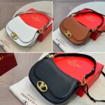 valentino garavani ohval shoulder bag almond 28cm 5w2b0n88cvc kel gerw6.jpg