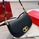 valentino garavani ohval shoulder bag black 28cm 5w2b0n88cvc 0no ffp3d.jpg