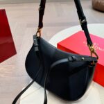 valentino garavani ohval shoulder bag black 28cm 5w2b0n88cvc 0no w2osj.jpg
