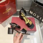 valentino garavani one stud leather sandals black mdyql.jpg