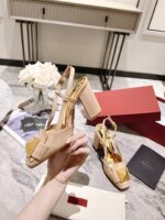 valentino garavani one stud patent leather slingback pump rose cannelle tejgm.jpg