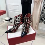 valentino garavani rockstud alcove pumps black eugb9.jpeg