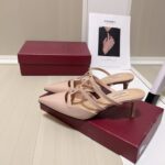 valentino garavani rockstud wispy mule in beige 4w0s0jb1act 098 lee2h.jpg