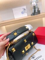 valentino garavani roman stud chain link shoulder bag in black 1w2b0i82bsf qpueo.jpeg