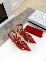 valentino garavani roman stud kitten heel pumps red 0ss6z.jpg