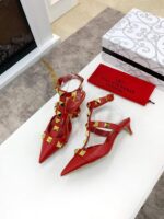 valentino garavani roman stud kitten heel pumps red 8kd8i.jpg
