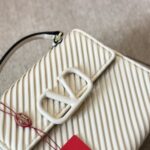 valentino garavani small vsling handbag white 20cm qzama.jpg