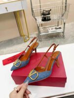 valentino garavani vlogo denim slingback pumps denim vcc2v.jpg