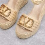 valentino garavani vlogo raffia platform wedge sandals natural enoxp.jpeg