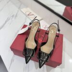 valentino garavani vlogo signature patent leather slingback pump black 4w2s0r01tmk 0no eejc1.jpeg