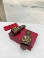 valentino garavani vlogo signature slide sandal brown 0fdfs.jpg