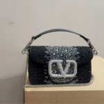 valentino loco small vlogo shoulder bag black 20cm bubi6.jpeg
