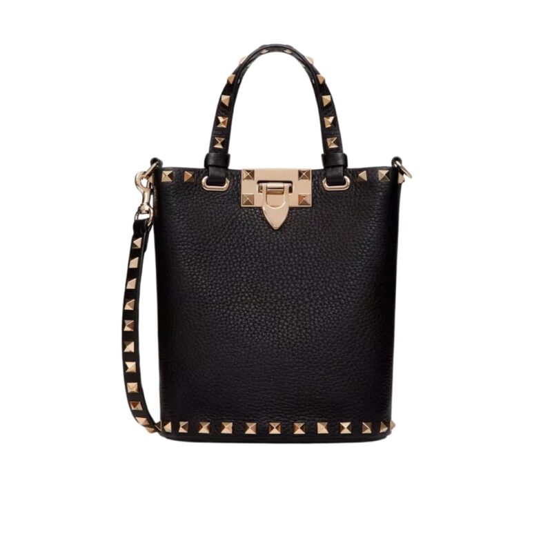 valentino rockstud crossbody pouch in grainy leather black 16cm 5w2p0w31vsh 0no kt9ox.jpg