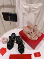 valentino rockstud wedge in black 2sabm.jpeg