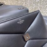 valentino small one stud nappa handbag with chain and tone on tone stud black 19cm 1w2b0k21uzr 0no ehgzk.jpg