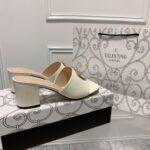 valentino vlogo signature square toe middle heel white slide sandal 09wlb.jpg