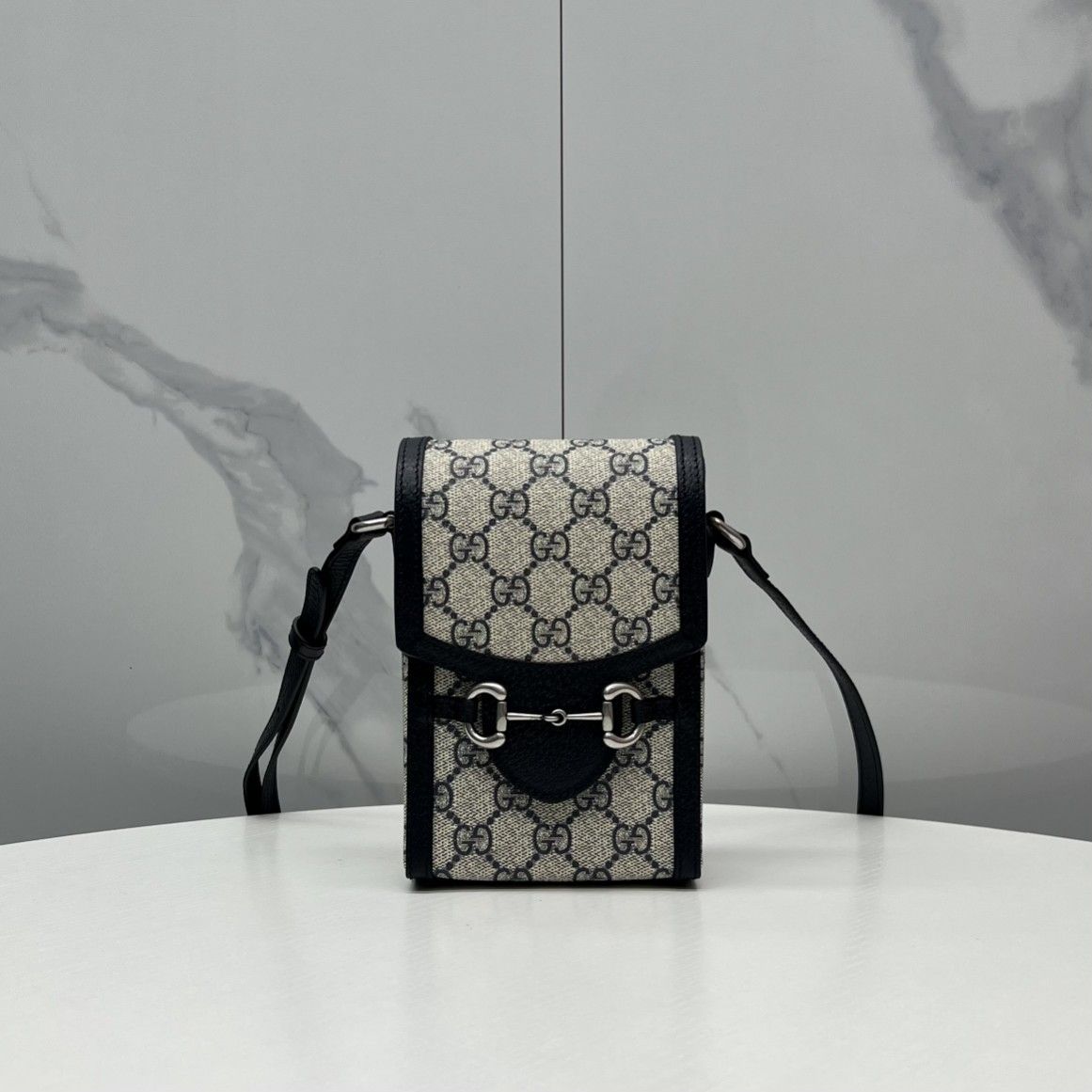 GG Men Bag 1 1 w9i3b.jpg