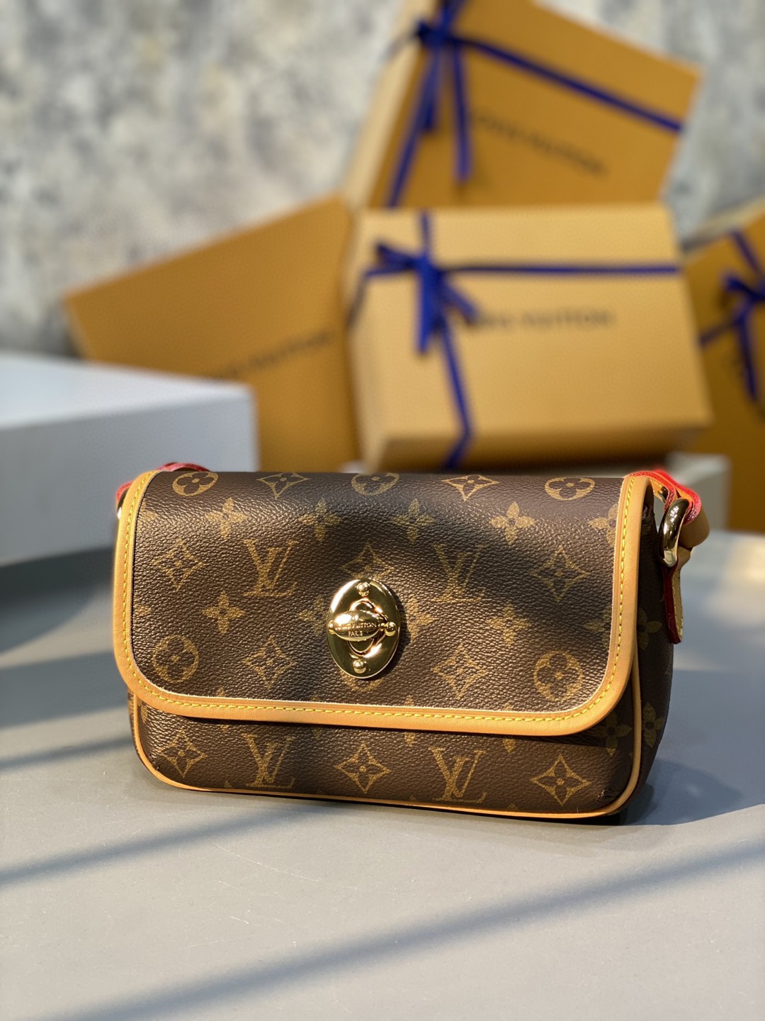 LV Tikal PM Monogram Canvas M40078 6 27d38393.jpg