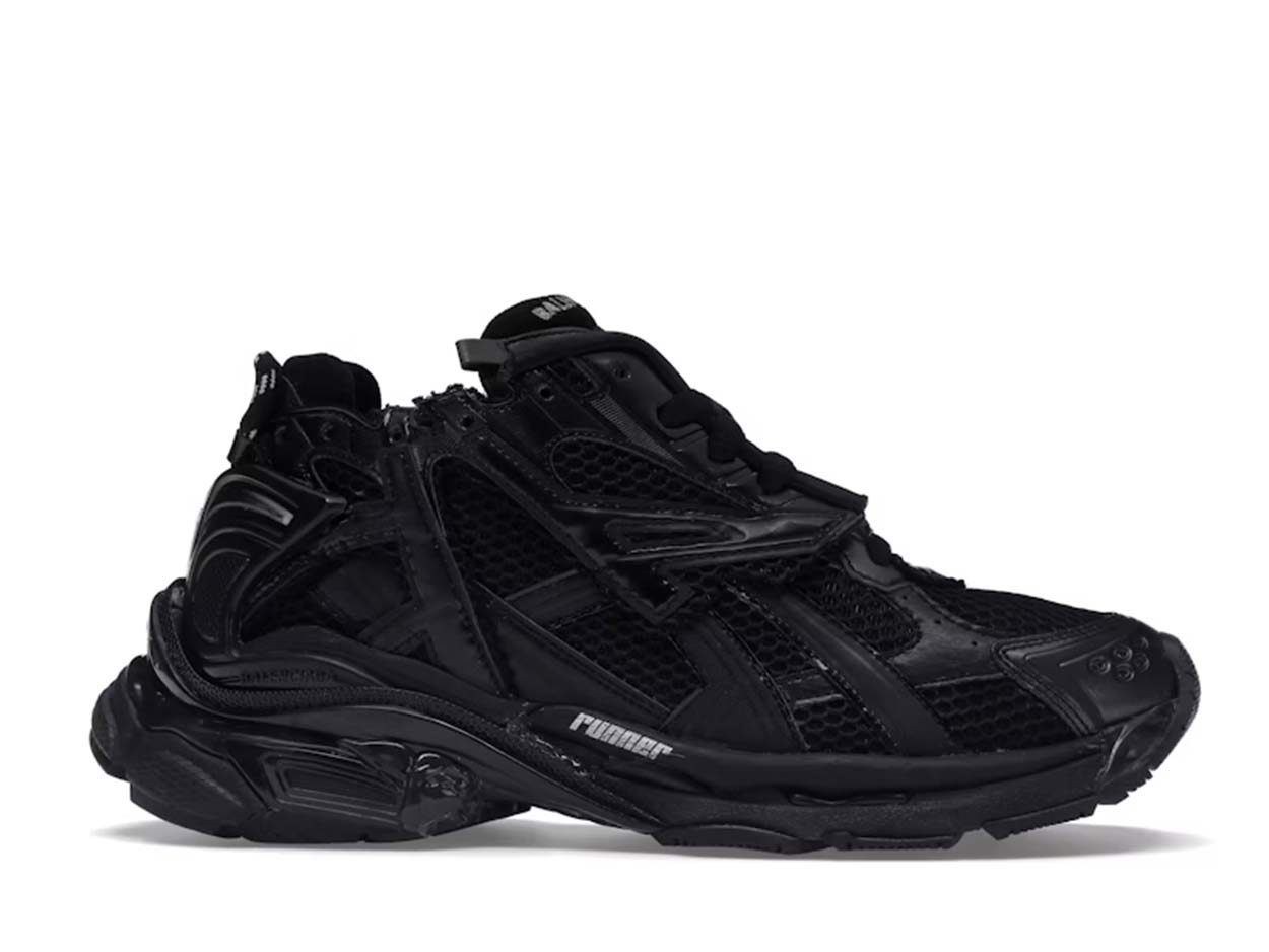 Runner Sneaker Black 1 Runner Sneaker Black.jpg