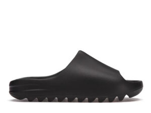 Yeezy Slide Onyx.jpg
