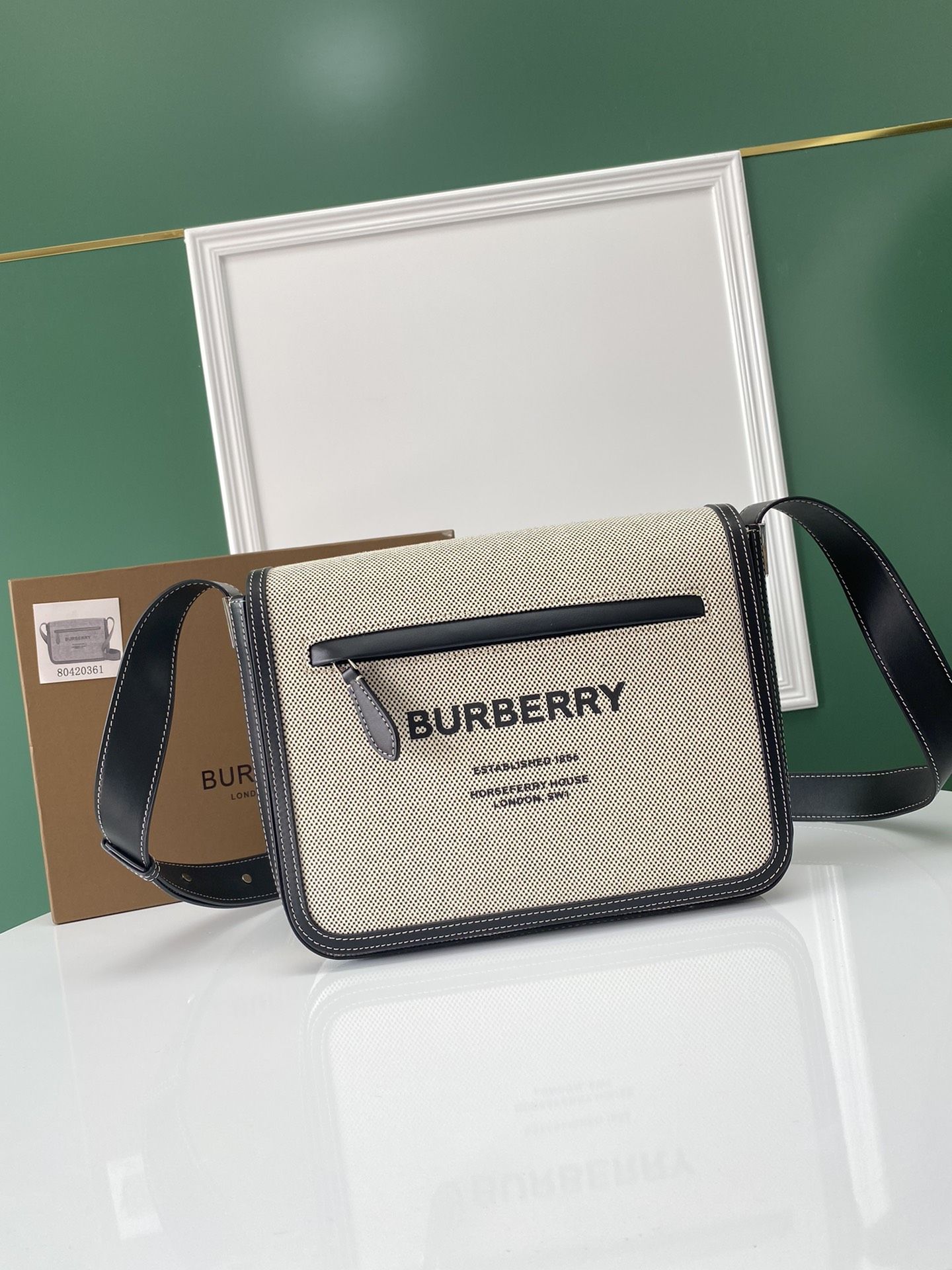 b horsefer 28 x 9 x 215cm qyz6x.jpg