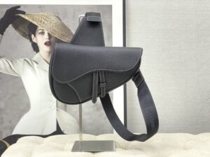 borsa dior uomo 7ajia.jpg