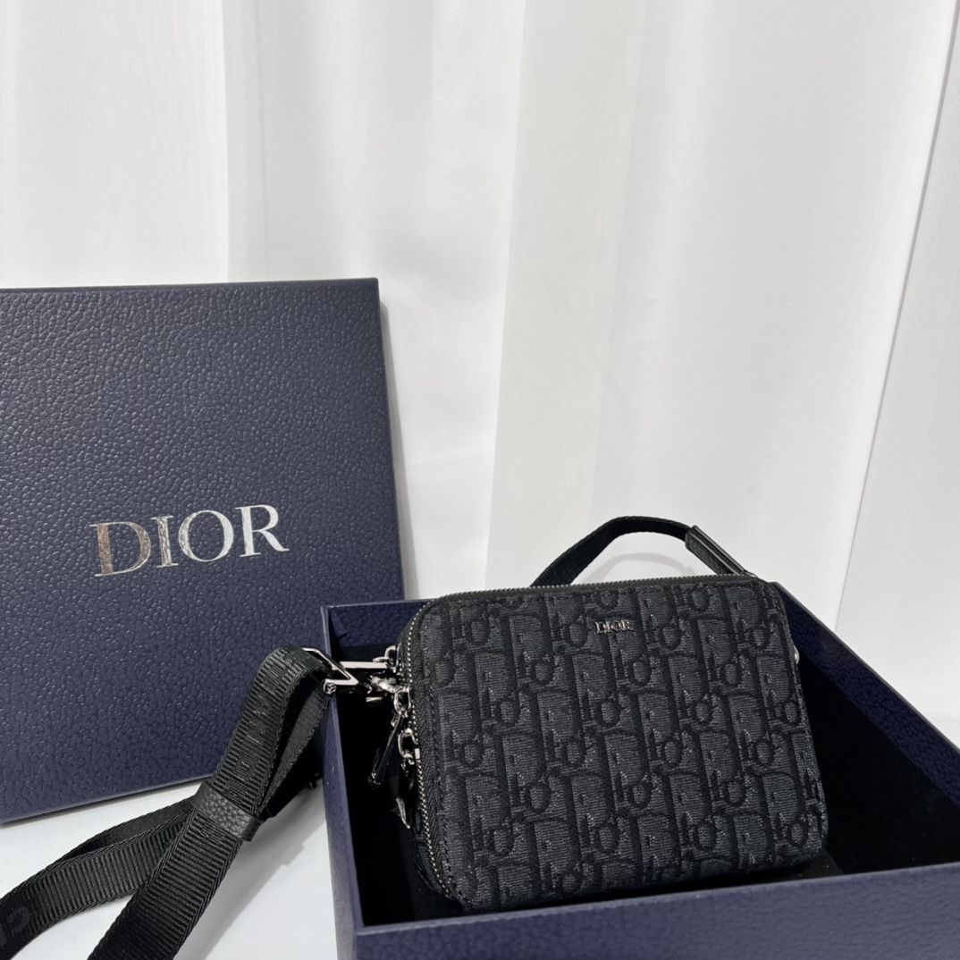 D1or Men Bag 1 borsa dior uomo k0oyk.jpg