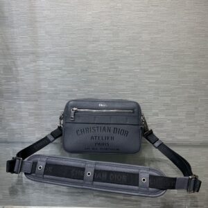 borsa dior uomo qqbgj.jpg