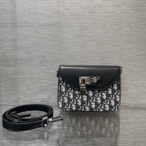 borsa dior uomo zvljr.png