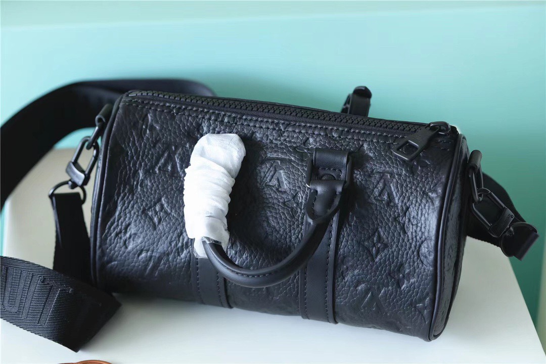 LV Nano Speedy Monogram Empreinte Black 4 c1190334.jpg