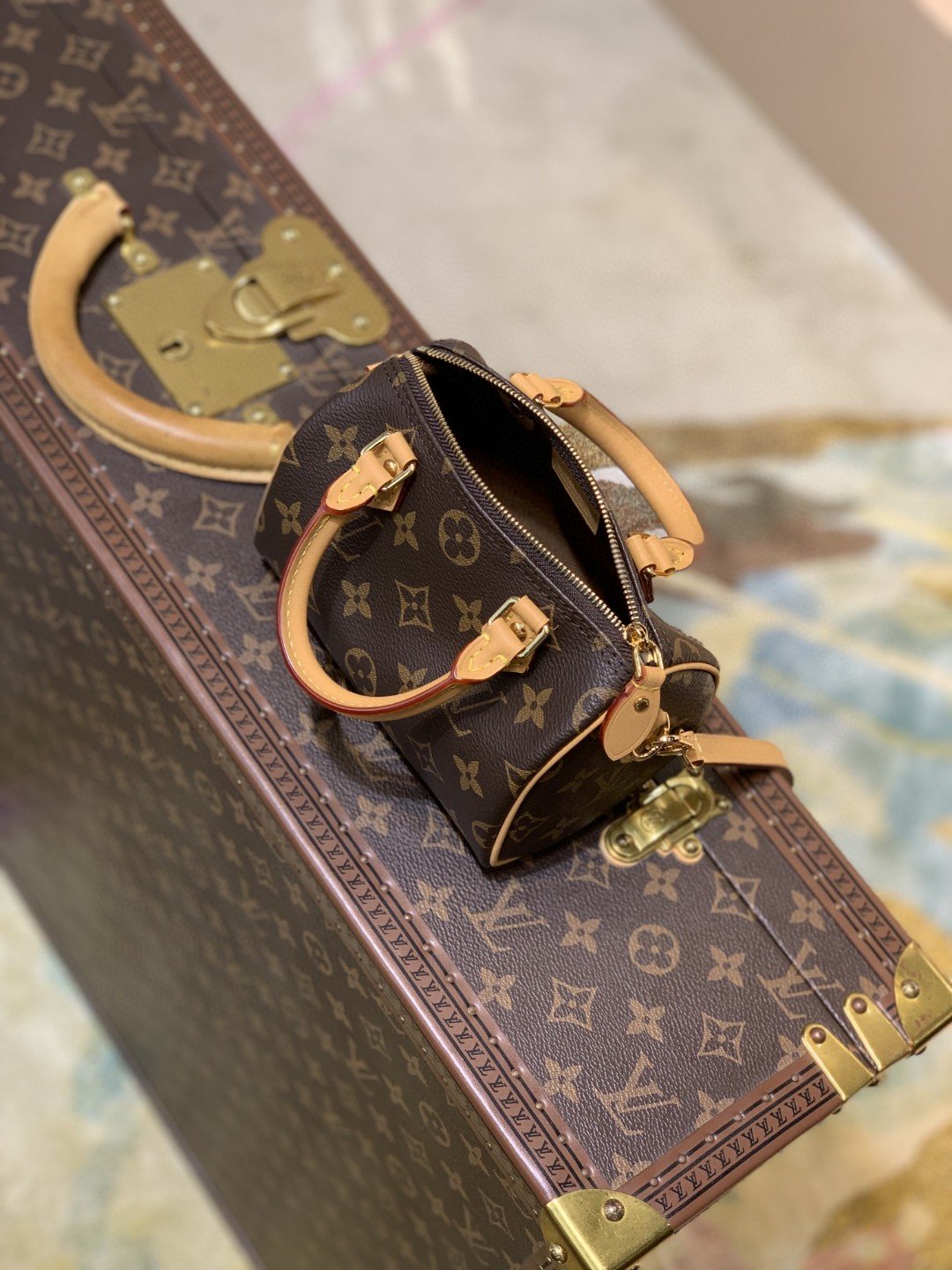 LV Nano Speedy Monogram Canvas M81085 8 c928d61e.jpg
