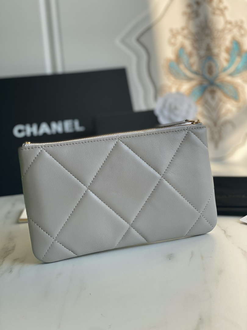 CN AP1059 Pouche Lambskin bag Wallet Card Holder Gray 2 chanel ap1059 pouche lambskin bag wallet card holder gray 02 luxibags.ru .jpg
