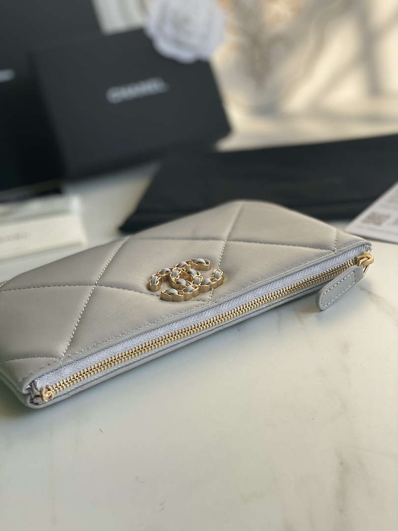 CN AP1059 Pouche Lambskin bag Wallet Card Holder Gray 3 chanel ap1059 pouche lambskin bag wallet card holder gray 03 luxibags.ru .jpg