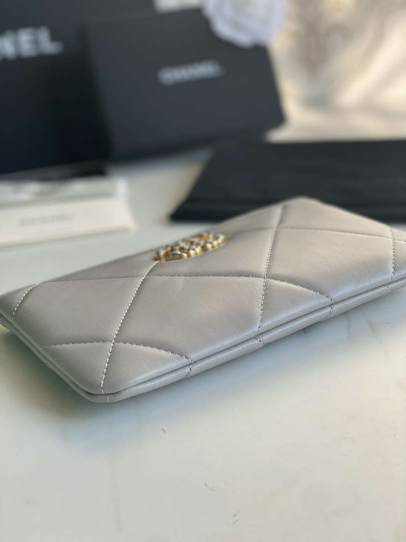 CN AP1059 Pouche Lambskin bag Wallet Card Holder Gray 4 chanel ap1059 pouche lambskin bag wallet card holder gray 04 luxibags.ru .jpg