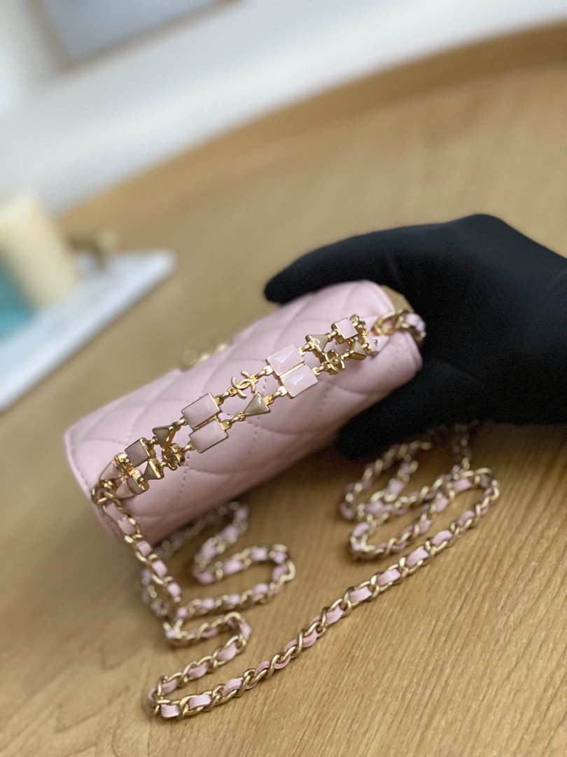 CN AP2944 Clutch with Chain Lambskin Light Pink 4 chanel ap2944 clutch with chain lambskin light pink 004 luxibags.ru .jpg